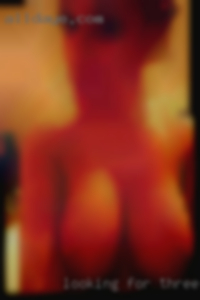 Looking for hotwife/vixen threesome with big cock or fwb.