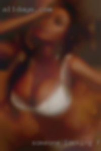 Someone looking fuck Ina for a good time.